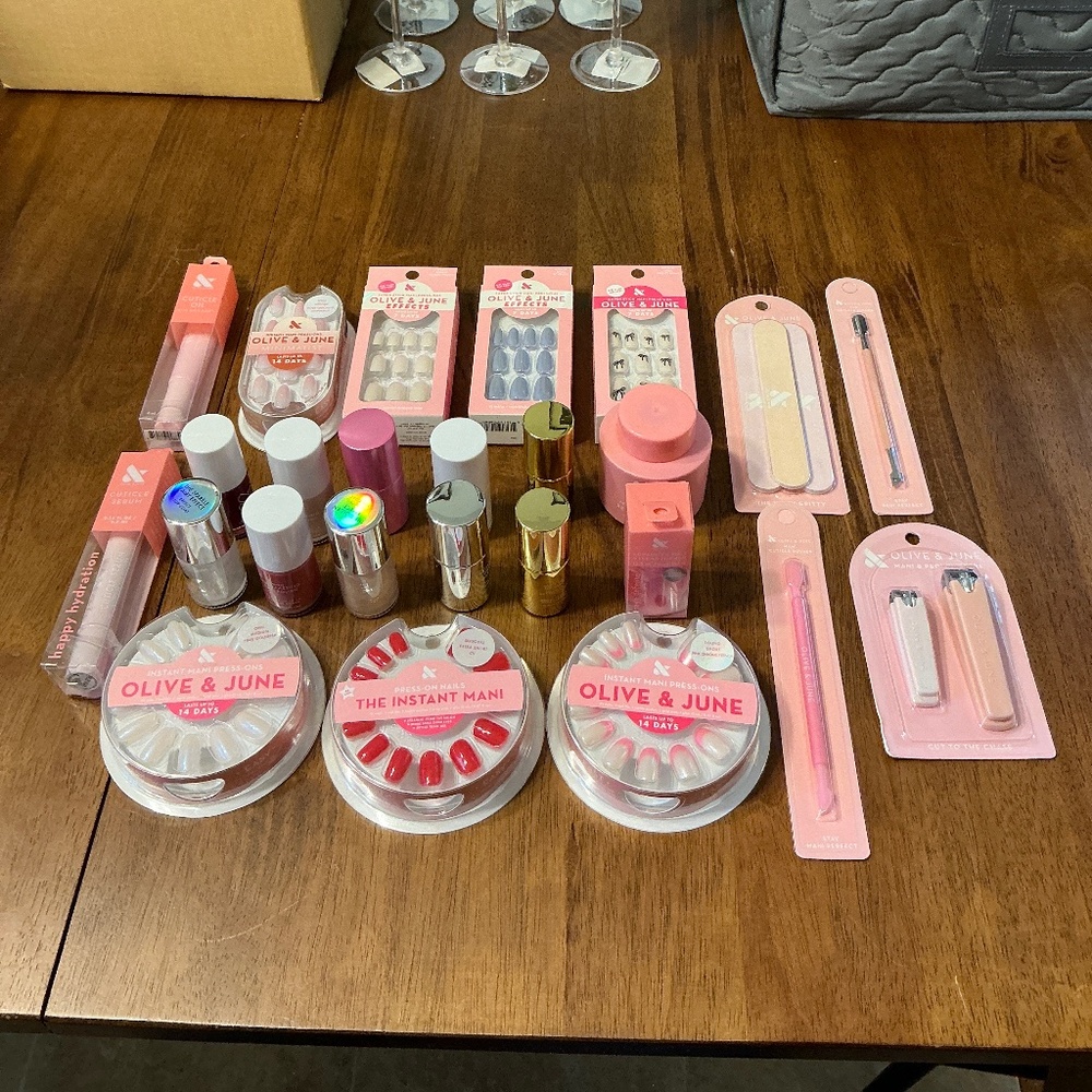 Olive & June nail bundle